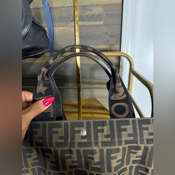 Authentic Vintage FENDI Brown Zucca Jacquard Foldable Tote Bag - Picture 6 of 9